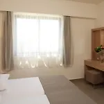 蓝岛酒店 Pefki