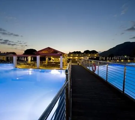 Island Blue Aparthotel