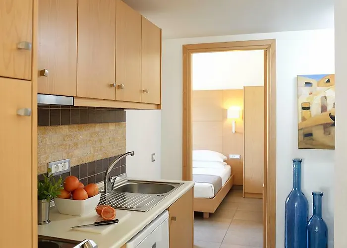 Island Blue شقة فندقية Pefki