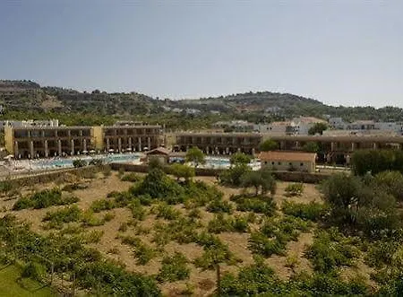 Island Blue Aparthotel 3*